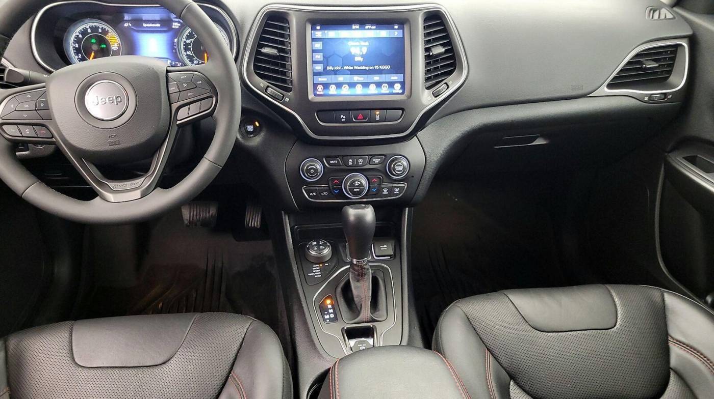 2021 Jeep Cherokee Trailhawk — SUV — 29,328 mi — Urbandale, IA