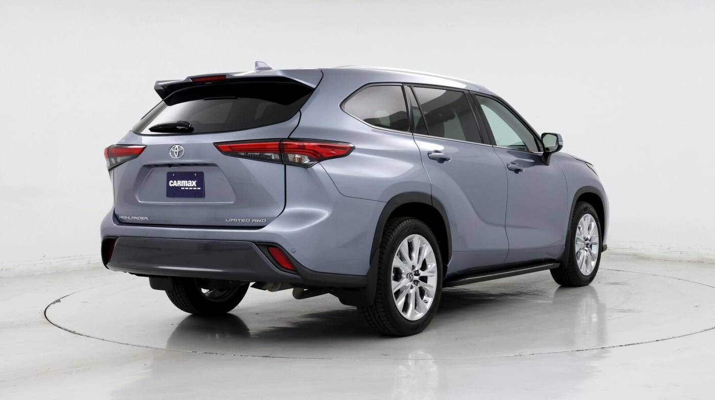 2023 Toyota Highlander Limited — SUV — 51,579 mi — Urbandale, IA