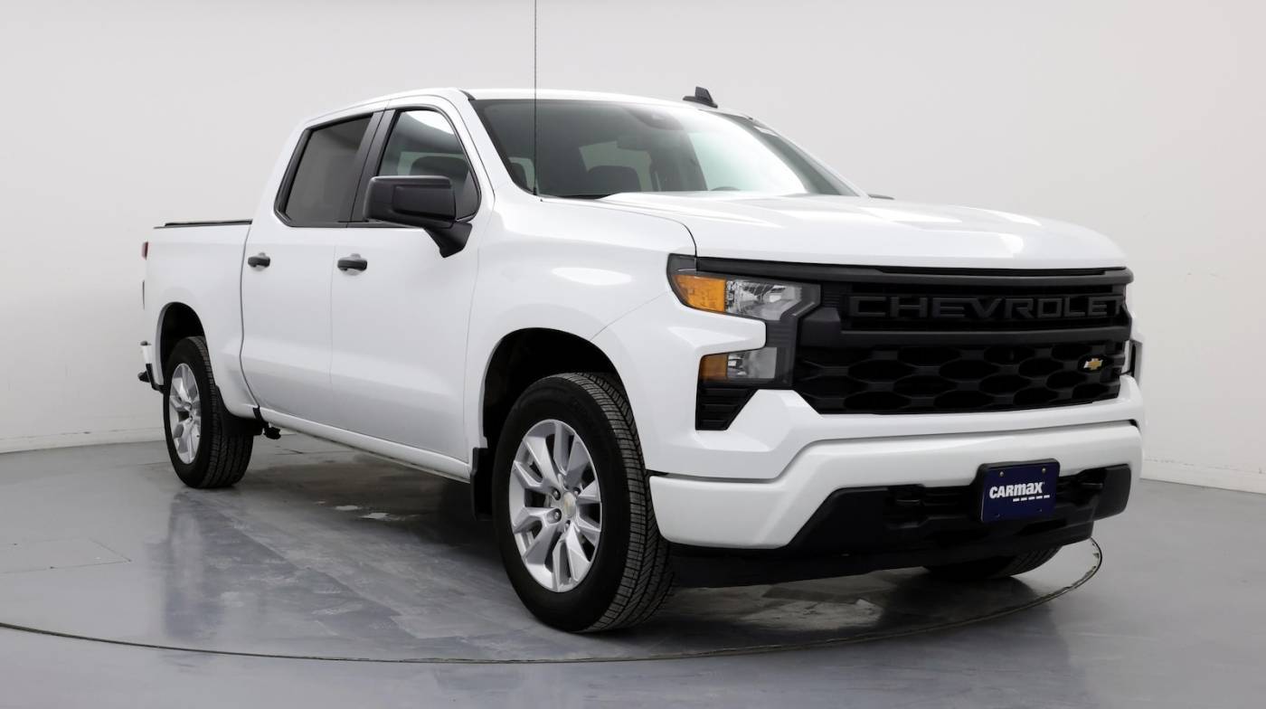 2023 Chevrolet Silverado 1500 Custom — Pickup Truck — 27,560 mi — Urbandale, IA