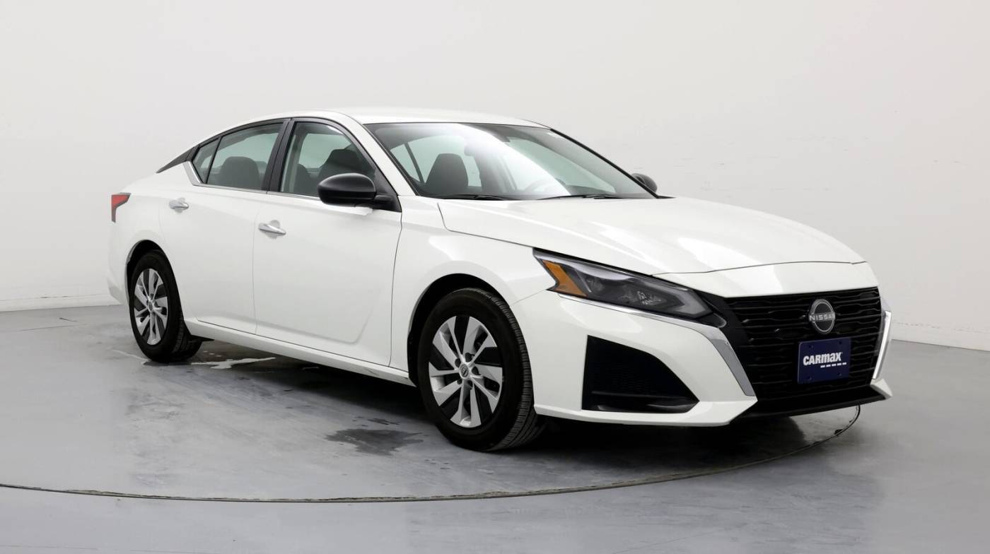 2024 Nissan Altima S — Sedan — 26,960 mi — Urbandale, IA