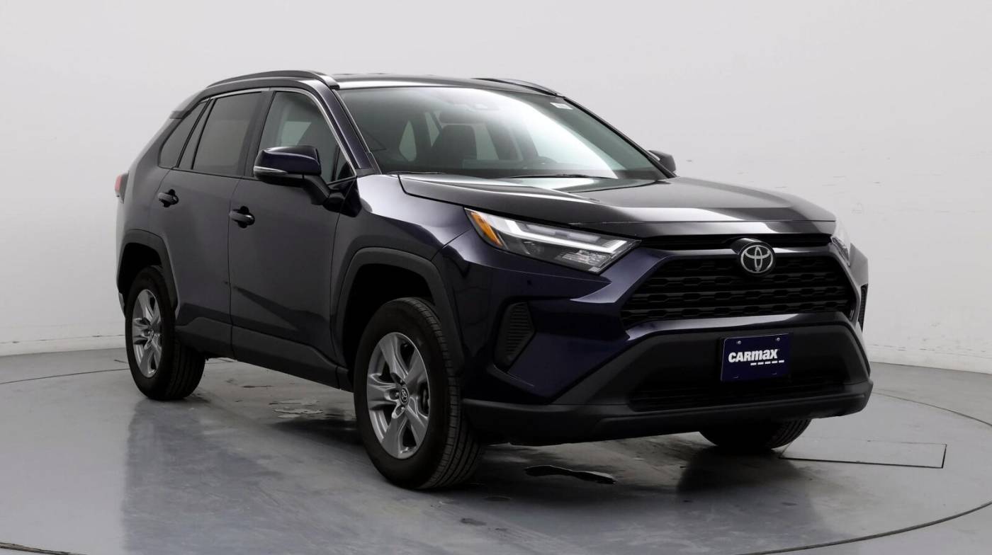 2024 Toyota RAV4 XLE — SUV — 17,693 mi — Urbandale, IA