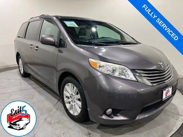 2015 Toyota Sienna XLE — Minivan — 157,139 mi — Latham, NY