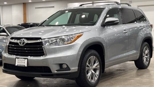 2015 Toyota Highlander LE V6 — SUV — 84,083 mi — Gladstone, OR