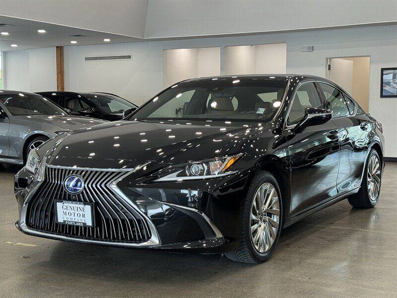 2019 Lexus ES ES 300h — Sedan — 35,686 mi — Gladstone, OR