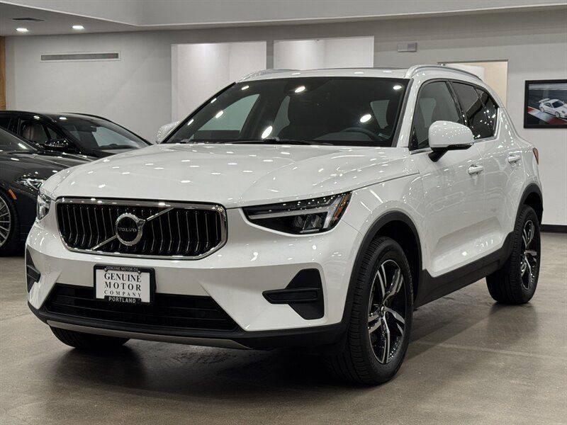2025 Volvo XC40 Core — SUV — 9,441 mi — Gladstone, OR