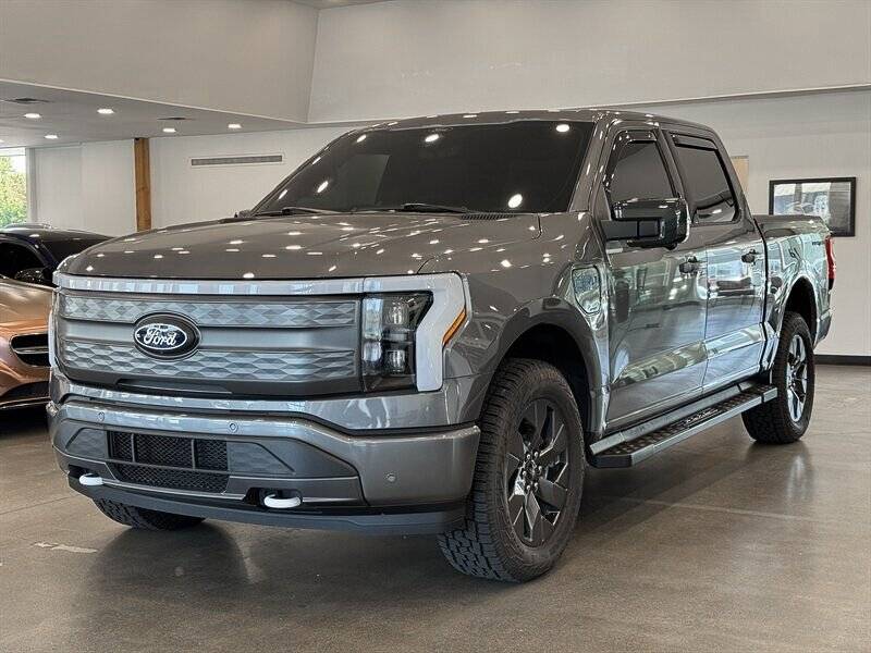2024 Ford F-150 Lightning LARIAT — Pickup Truck — 6,370 mi — Gladstone, OR