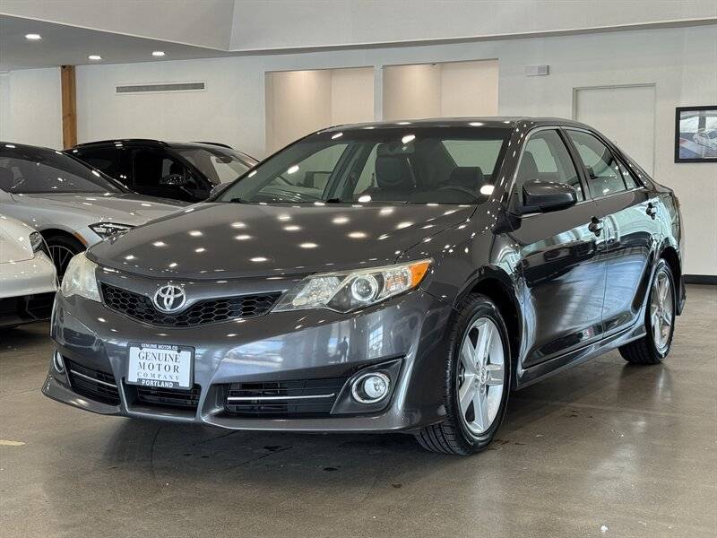 2012 Toyota Camry SE — Sedan — 110,738 mi — Gladstone, OR