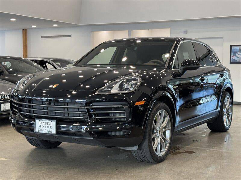 2023 Porsche Cayenne E-Hybrid — SUV — 6,920 mi — Gladstone, OR