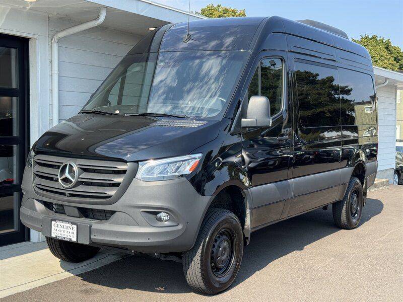 2024 Mercedes-Benz Sprinter Passenger Van 2500 — Passenger Van — 9,038 mi — Gladstone, OR