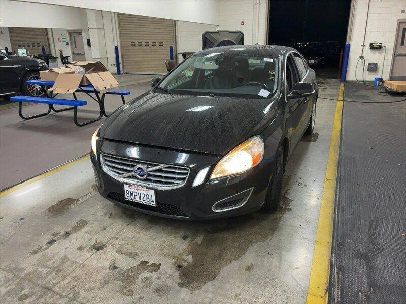 2013 Volvo S60 T5 — Sedan — 43,379 mi — Gladstone, OR