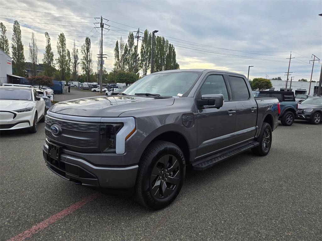 2023 Ford F-150 Lightning LARIAT — Pickup Truck — 6,177 mi — Renton, WA