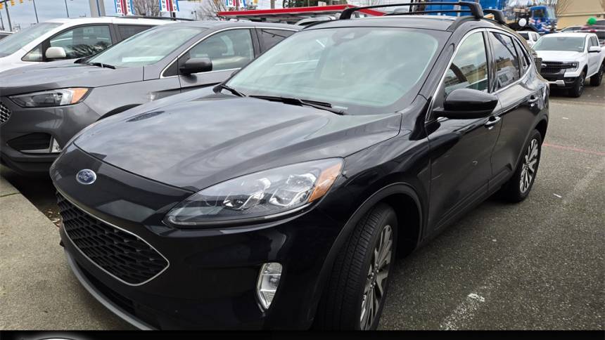 2022 Ford Escape Titanium — SUV — 22,116 mi — Renton, WA