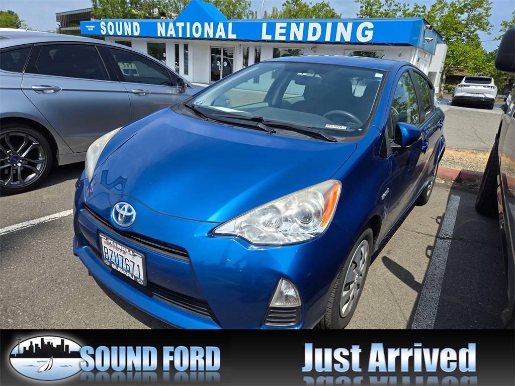 2013 Toyota Prius c Three — Hatchback — 124,787 mi — Renton, WA