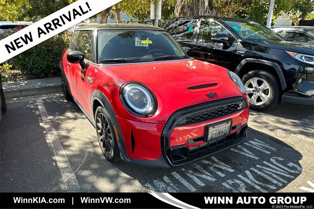 2023 MINI Hardtop Cooper S Classic — Hatchback — 18,074 mi — Newark, CA