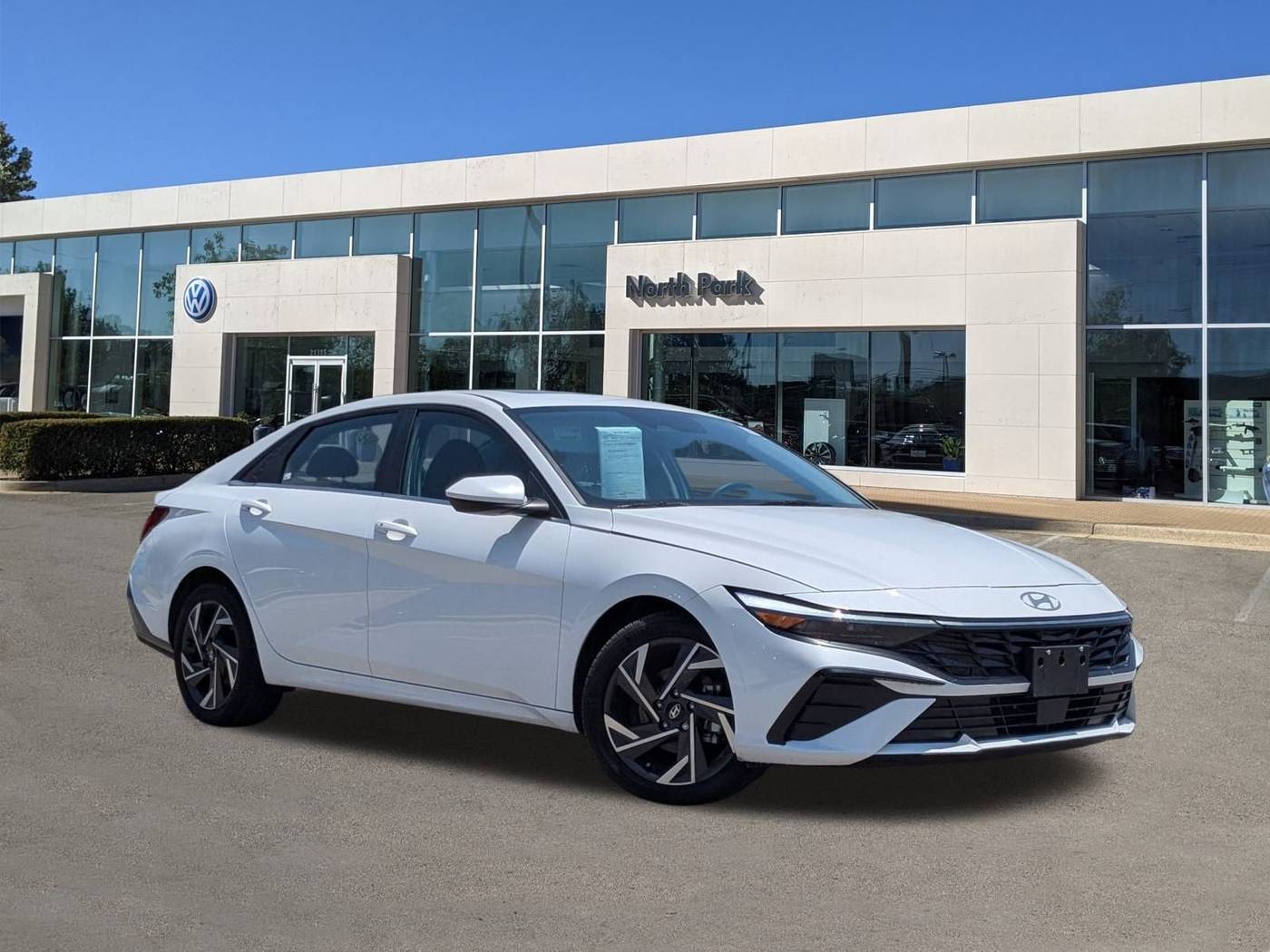 2024 Hyundai Elantra SEL — Sedan — 3,895 mi — San Antonio, TX