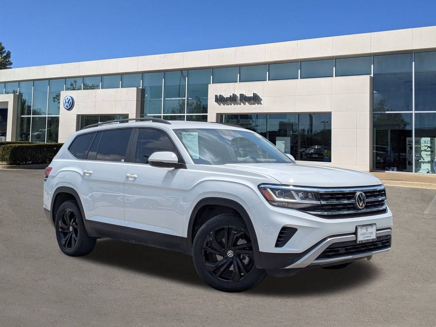2023 Volkswagen Atlas SE with Technology — SUV — 28,583 mi — San Antonio, TX