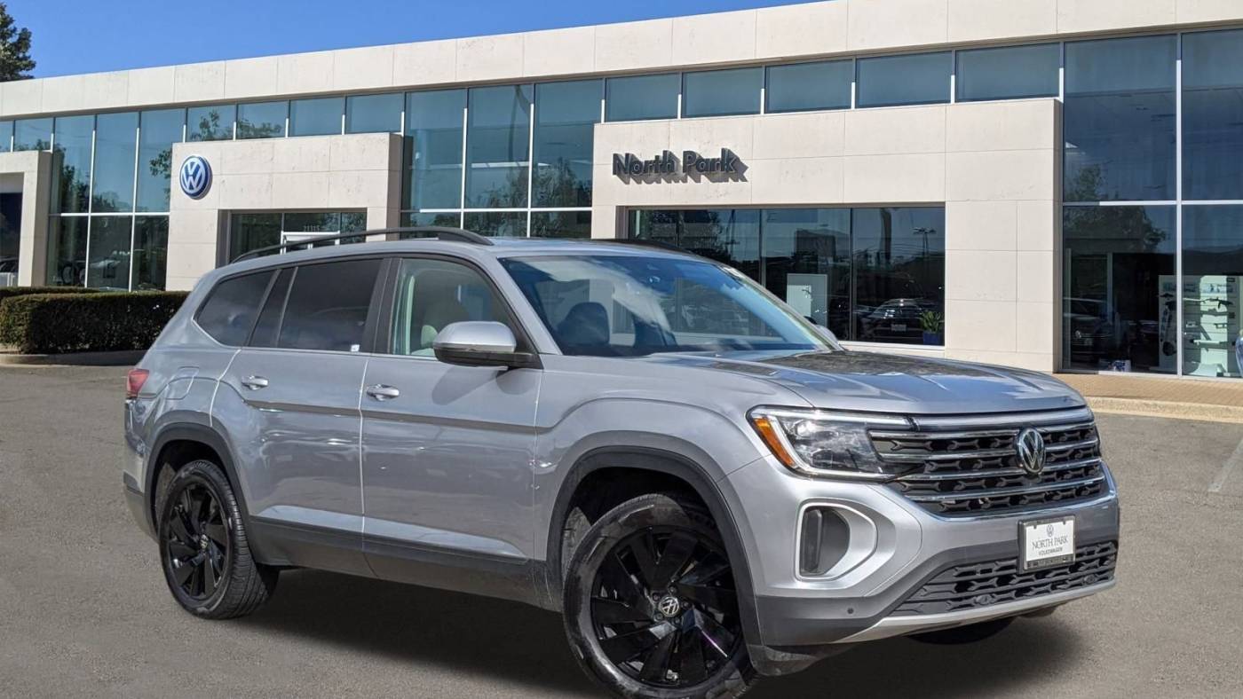 2024 Volkswagen Atlas SE with Technology — SUV — 18,223 mi — San Antonio, TX