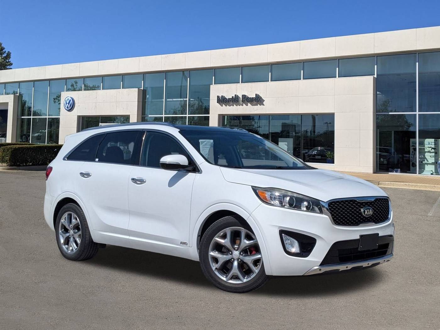 2017 Kia Sorento SX V6 — SUV — 141,945 mi — San Antonio, TX