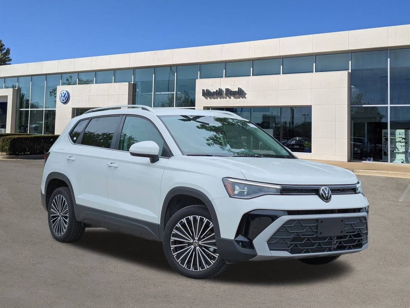 2025 Volkswagen Taos SE — SUV — 4,916 mi — San Antonio, TX