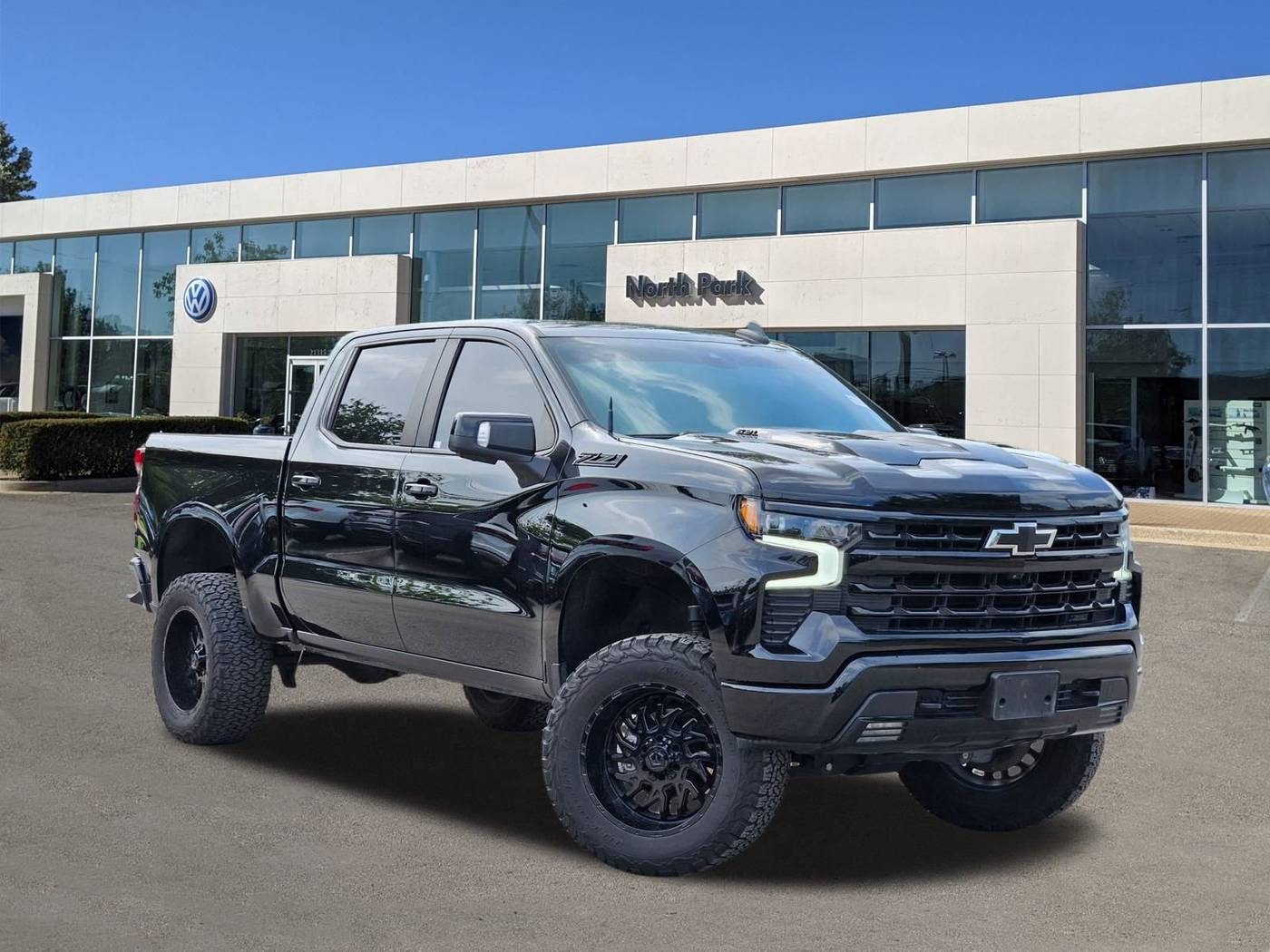 2022 Chevrolet Silverado 1500 LT Trail Boss — Pickup Truck — 45,950 mi — San Antonio, TX