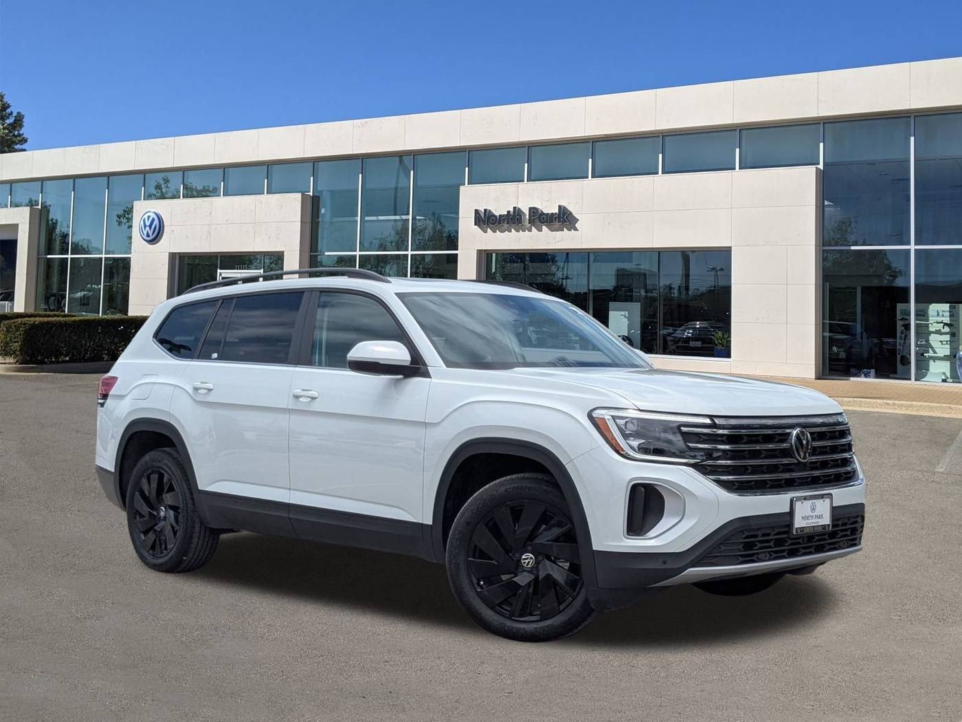 2025 Volkswagen Atlas SE with Technology — SUV — 9,708 mi — San Antonio, TX