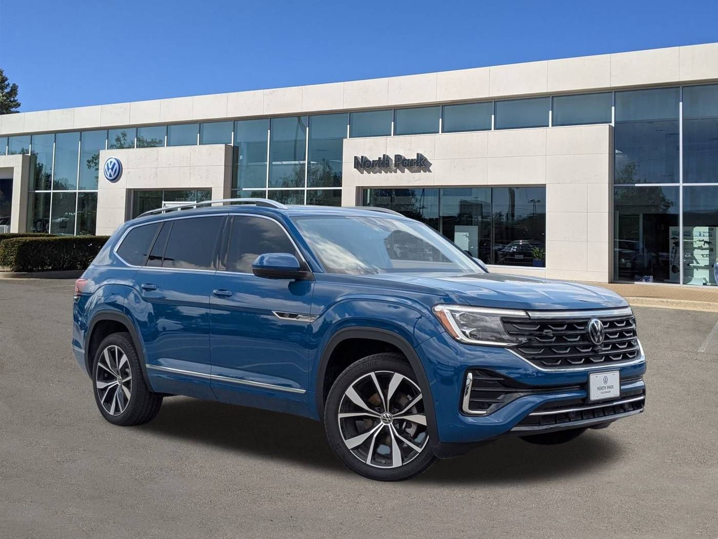 2025 Volkswagen Atlas SEL Premium R-Line — SUV — 1,142 mi — San Antonio, TX