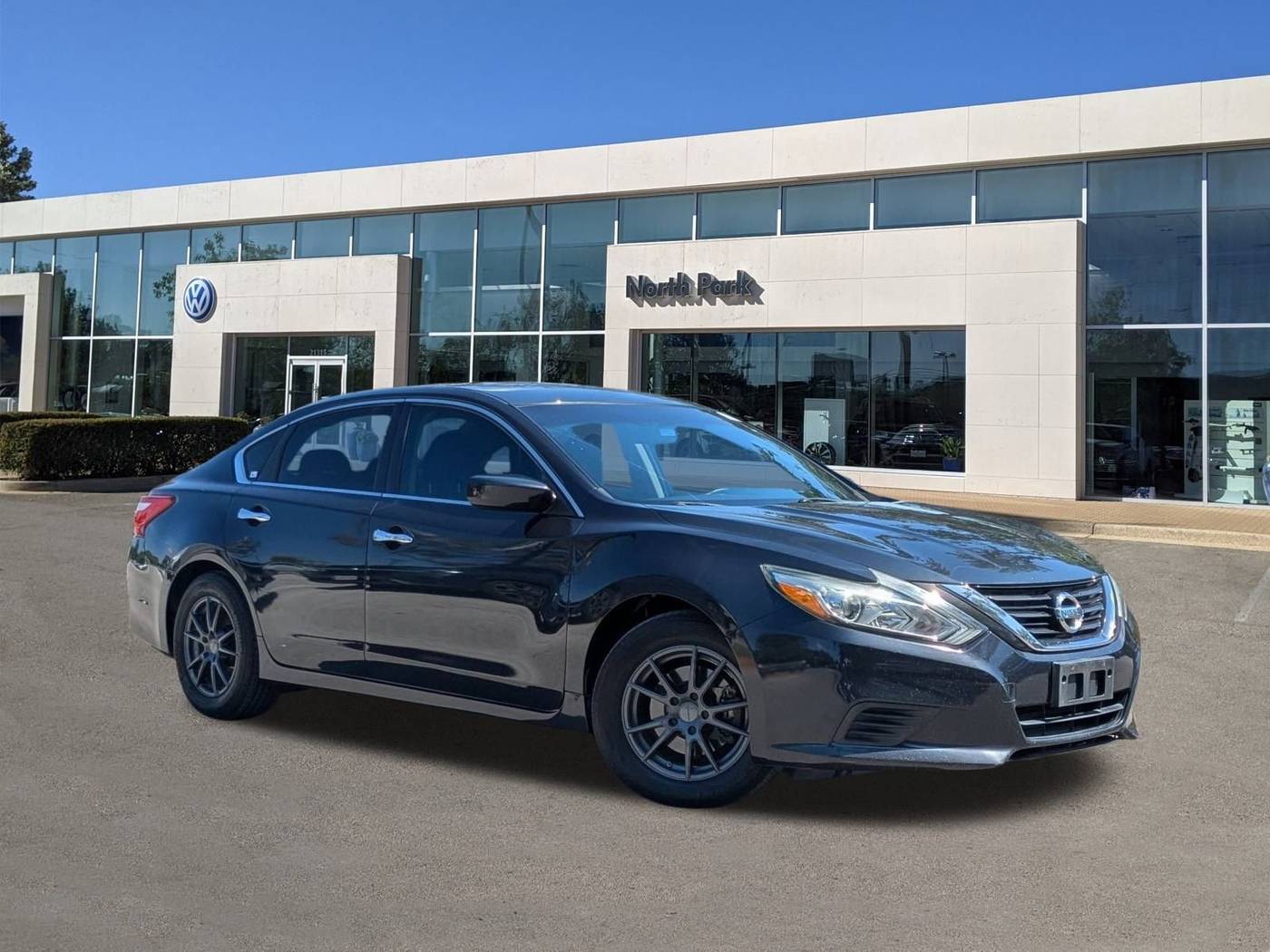 2017 Nissan Altima 2.5 — Sedan — 88,176 mi — San Antonio, TX