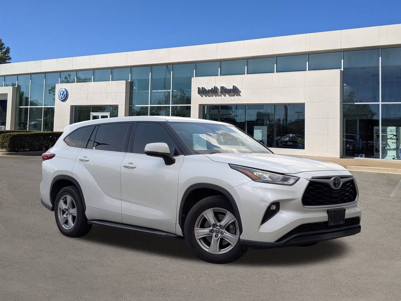 2020 Toyota Highlander LE — SUV — 80,382 mi — San Antonio, TX