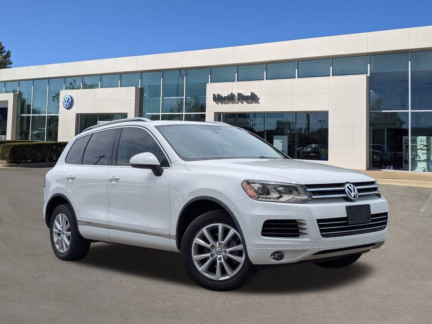 2014 Volkswagen Touareg 3.6 Sport — SUV — 132,041 mi — San Antonio, TX
