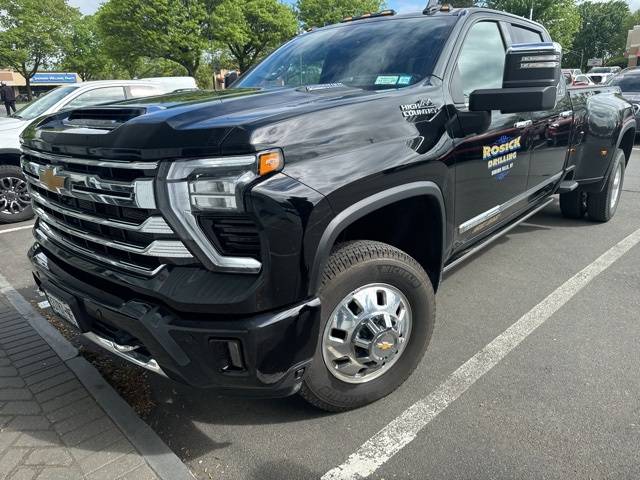 2024 Chevrolet Silverado 3500HD High Country — Pickup Truck — 33,438 mi — Albany, NY