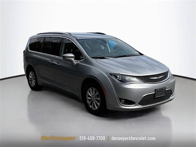 2019 Chrysler Pacifica Touring L — Minivan — 64,701 mi — Albany, NY