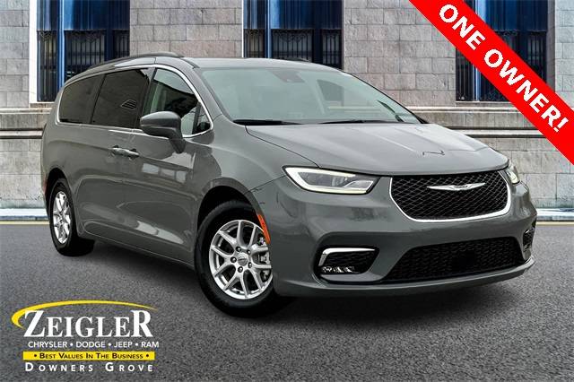 2022 Chrysler Pacifica Touring L — Minivan — 67,361 mi — Downers Grove, IL