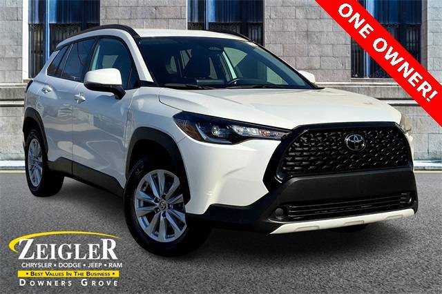 2023 Toyota Corolla Cross LE — SUV — 49,065 mi — Downers Grove, IL