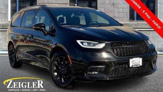 2021 Chrysler Pacifica Touring L — Minivan — 58,268 mi — Downers Grove, IL
