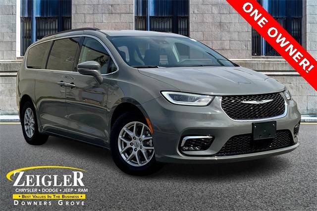 2022 Chrysler Pacifica Touring L — Minivan — 60,427 mi — Downers Grove, IL