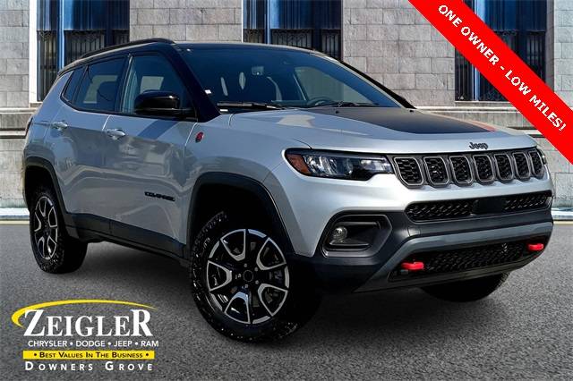 2025 Jeep Compass Trailhawk — SUV — 4,132 mi — Downers Grove, IL