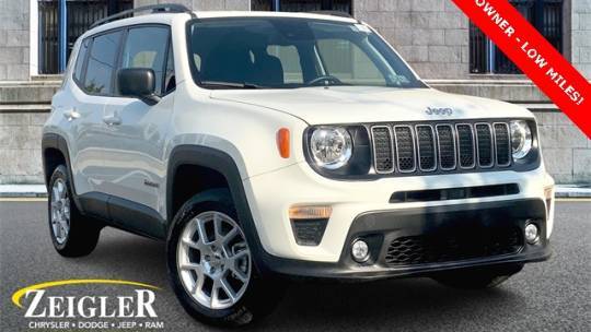 2023 Jeep Renegade Latitude — SUV — 1,838 mi — Downers Grove, IL