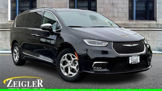 2022 Chrysler Pacifica Limited — Minivan — 72,474 mi — Downers Grove, IL