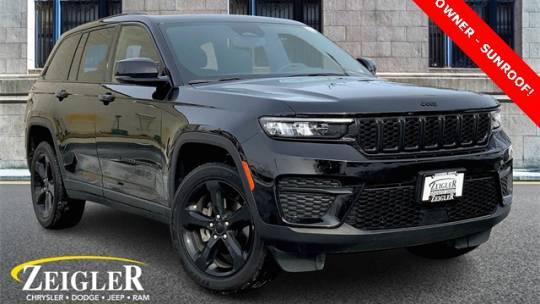 2023 Jeep Grand Cherokee Altitude — SUV — 29,699 mi — Downers Grove, IL