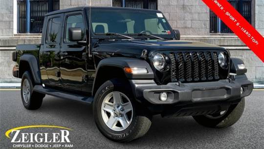 2020 Jeep Gladiator Sport S — Pickup Truck — 46,026 mi — Downers Grove, IL