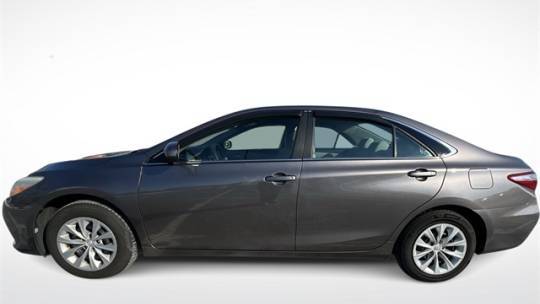 2015 Toyota Camry LE — Sedan — 142,773 mi — Danvers, MA