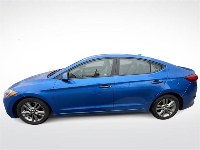 2017 Hyundai Elantra SE — Sedan — 136,072 mi — Danvers, MA