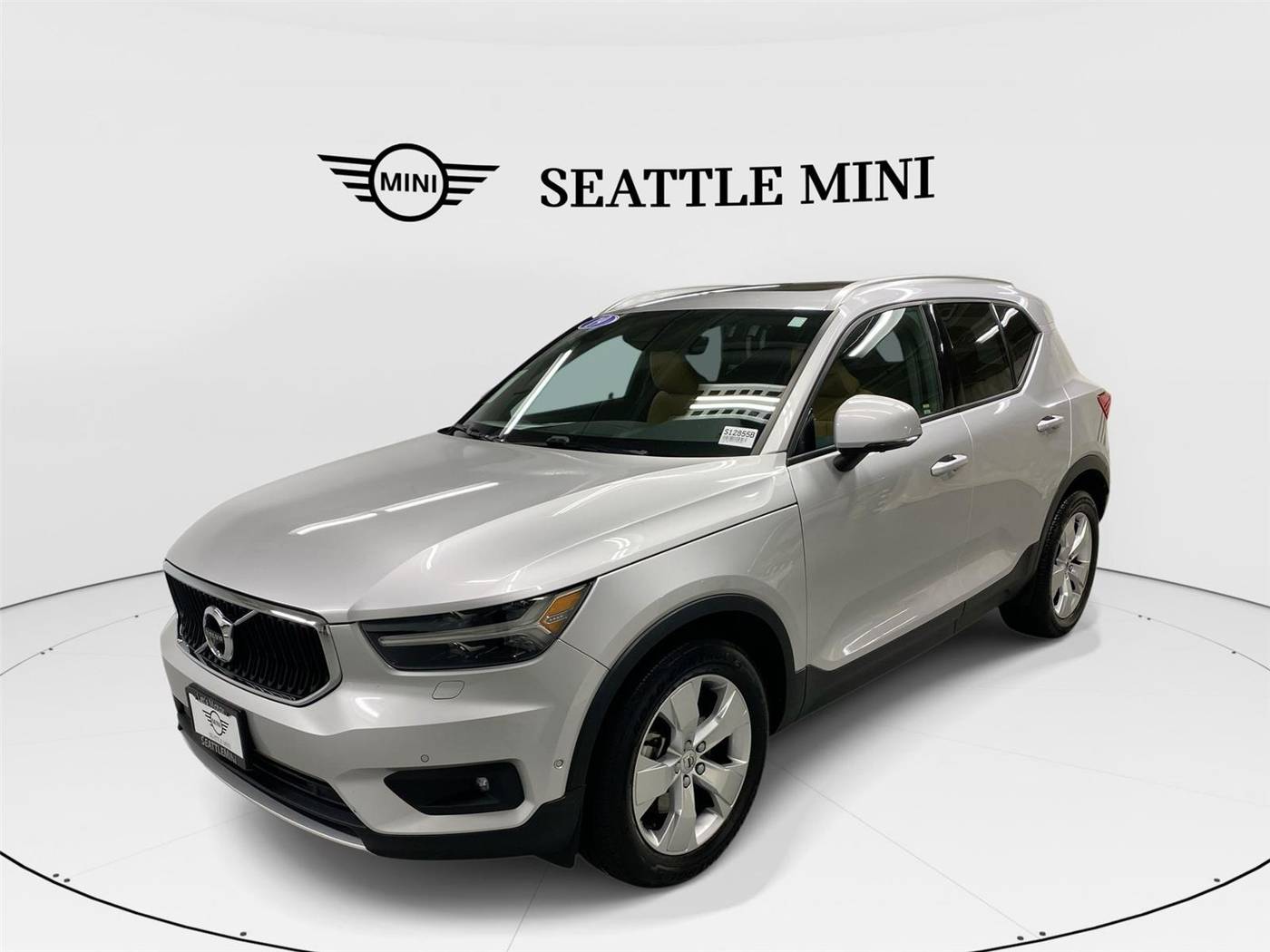 2019 Volvo XC40 Momentum — SUV — 52,188 mi — Tacoma, WA