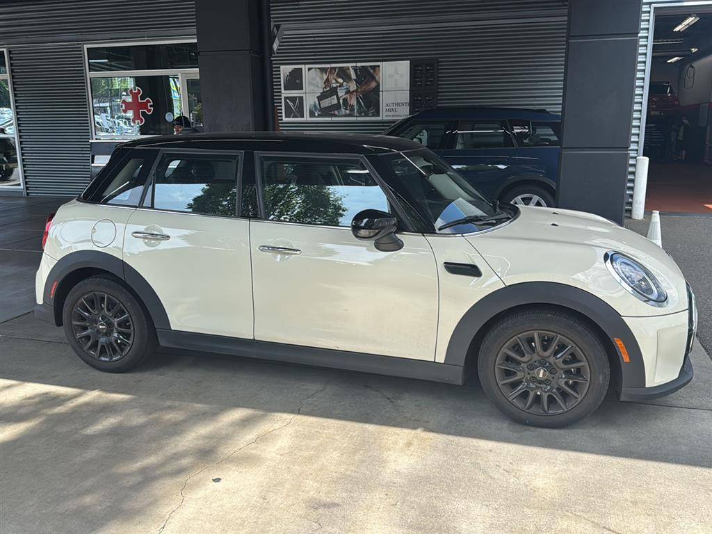 2023 MINI Hardtop Cooper — Hatchback — 17,308 mi — Tacoma, WA