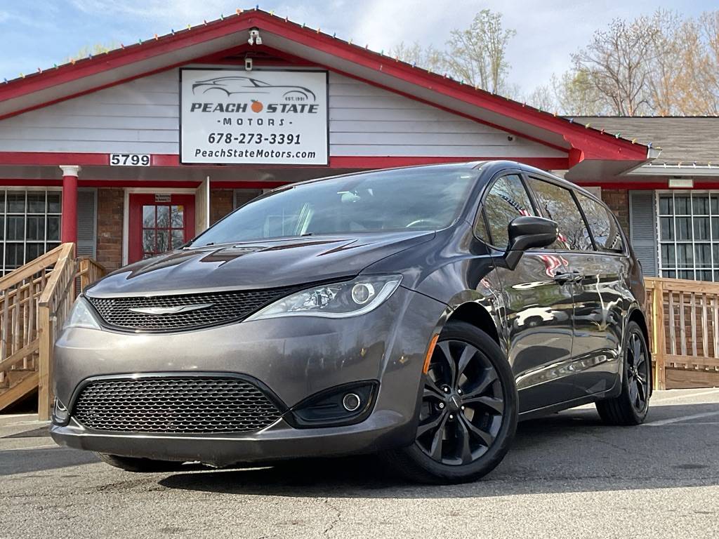 2018 Chrysler Pacifica Touring Plus — Minivan — 109,858 mi — Acworth, GA