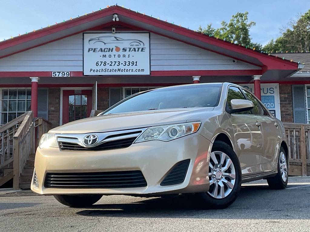 2012 Toyota Camry LE — Sedan — 124,958 mi — Acworth, GA