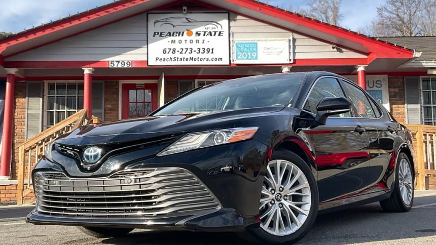 2018 Toyota Camry Hybrid XLE — Sedan — 126,822 mi — Acworth, GA
