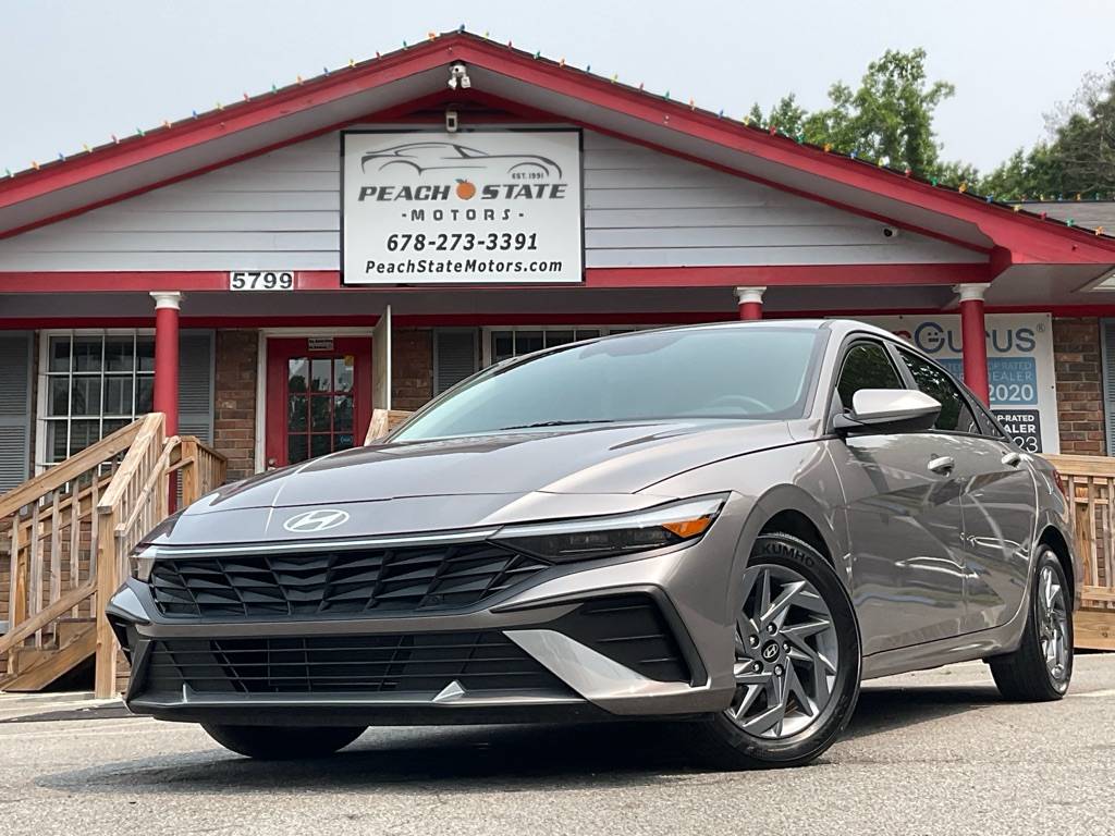 2024 Hyundai Elantra SEL — Sedan — 9,781 mi — Acworth, GA