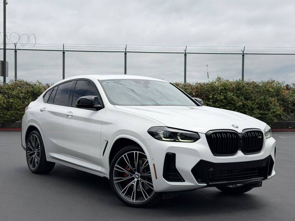 2023 BMW X4 M40i