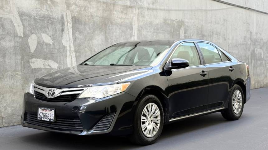 2013 Toyota Camry LE — Sedan — 78,787 mi — Costa Mesa, CA